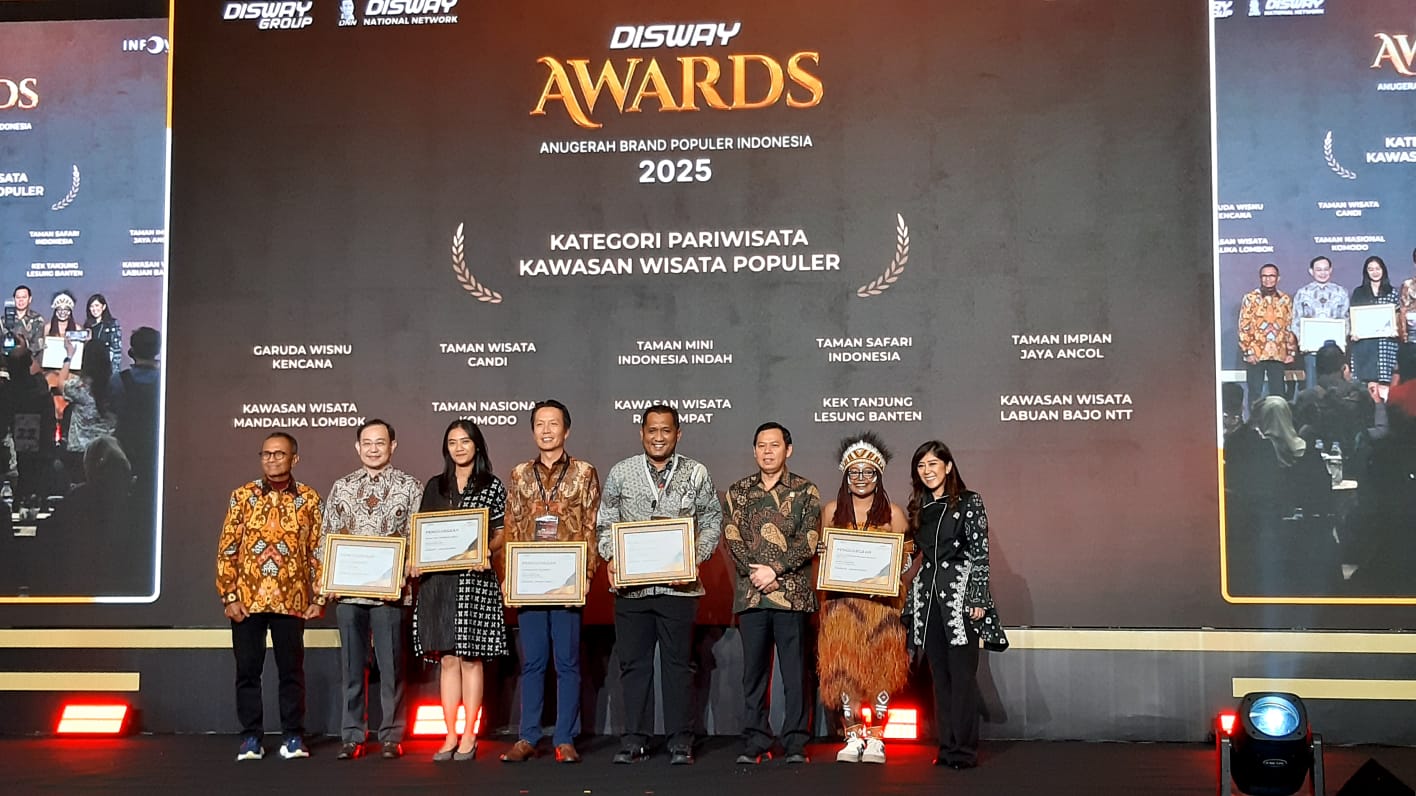 Taman Impian Jaya Ancol menerima Penghargaan Disway Award 2025 – Anugerah Brand Populer Indonesia untuk Kategori Pariwisata